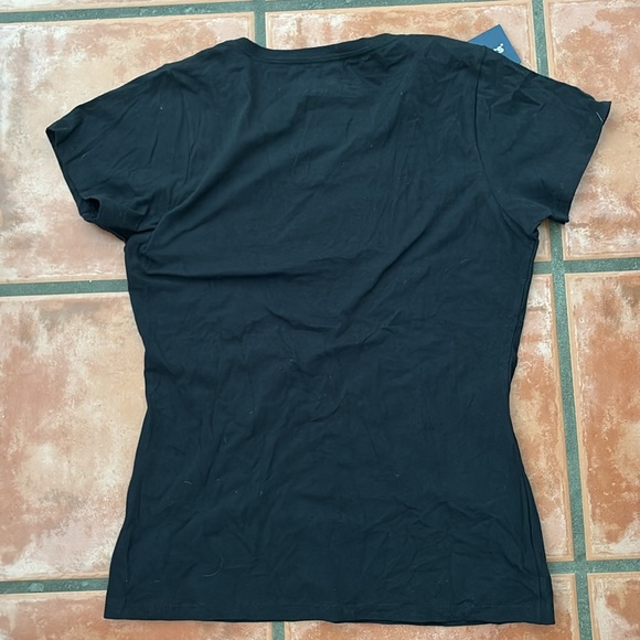 NBA Official Los Angeles Lakers Lebron James V Neck Shirt - Picture 4 of 4